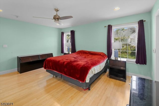 35 E Ridgewood Ave, Paramus Boro, NJ 07652
