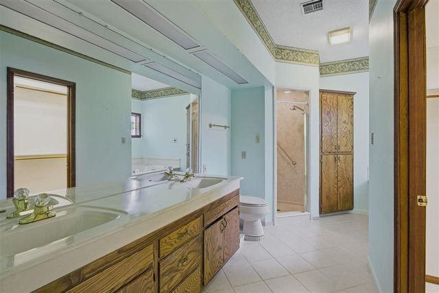 917 W LaGrange Street, Lake Charles, LA 70605