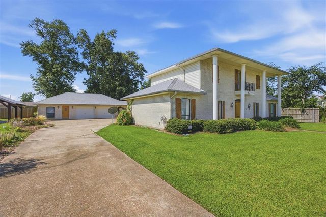 917 W LaGrange Street, Lake Charles, LA 70605