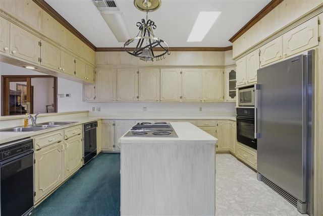 917 W LaGrange Street, Lake Charles, LA 70605