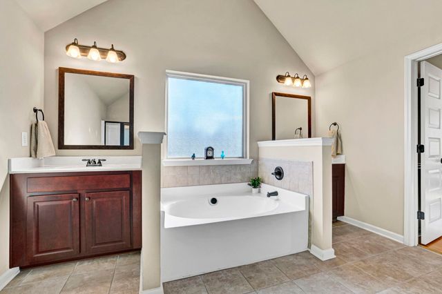 111 Notting Hill Lane, Greer, SC 29651