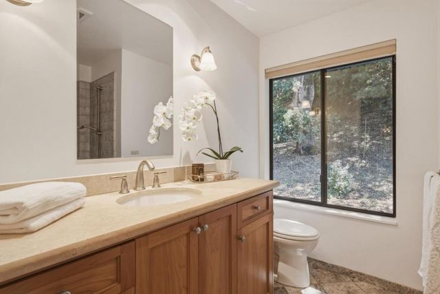 4 Paso Del Rio, Carmel Valley, CA 93924