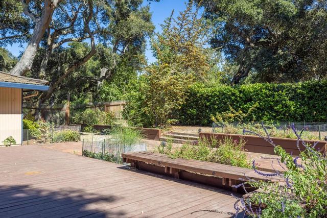 4 Paso Del Rio, Carmel Valley, CA 93924