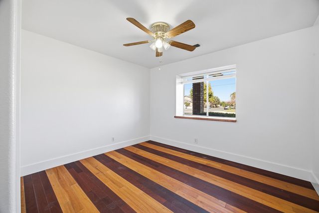 306 E Tulare Road, Lindsay, CA 93247