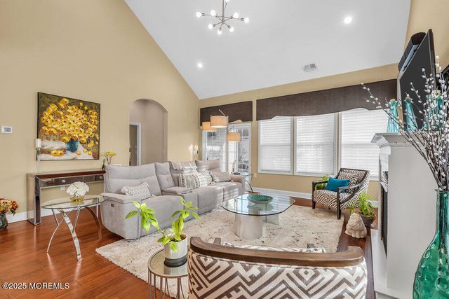 147 Cobblestone Boulevard, Monroe, NJ 08831