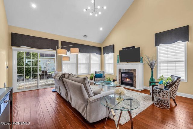 147 Cobblestone Boulevard, Monroe, NJ 08831