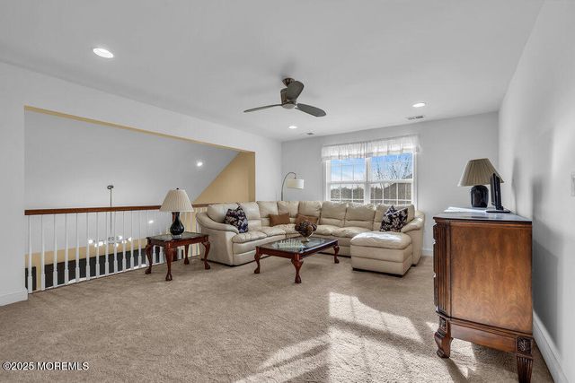 147 Cobblestone Boulevard, Monroe, NJ 08831