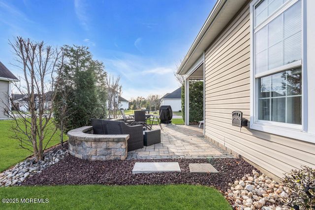 147 Cobblestone Boulevard, Monroe, NJ 08831