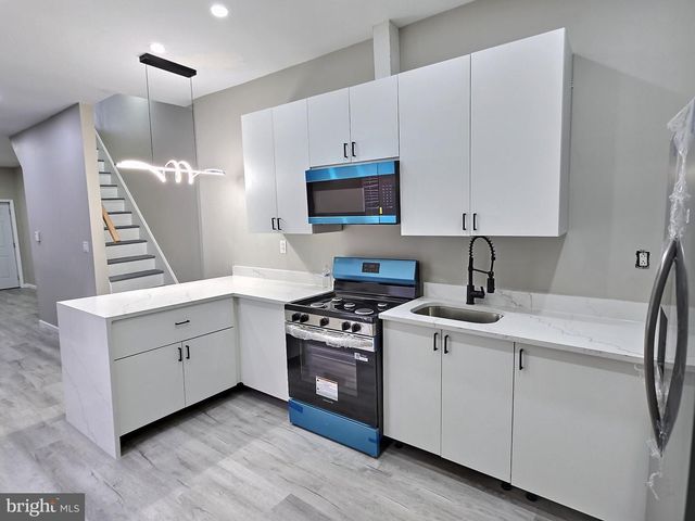 845 MUHLENBERG ST, Reading, PA 19602