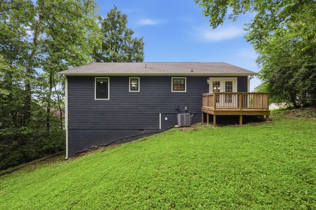 1145 Jacksons View Rd, Hermitage, TN 37076