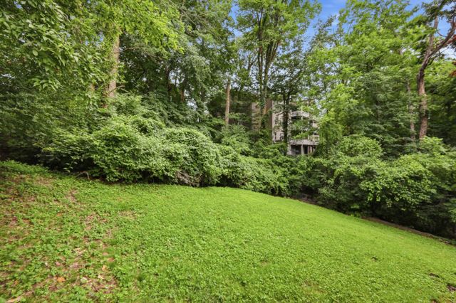 1145 Jacksons View Rd, Hermitage, TN 37076