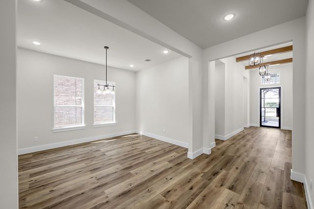 213 Woodside Lane, Montgomery, TX 77356