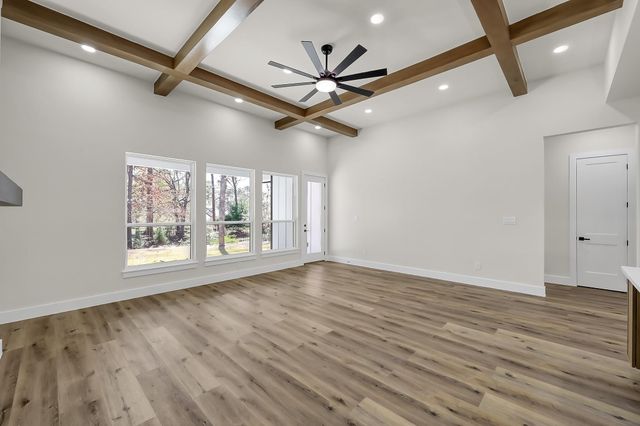 213 Woodside Lane, Montgomery, TX 77356