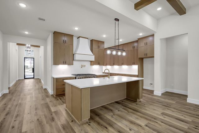 213 Woodside Lane, Montgomery, TX 77356