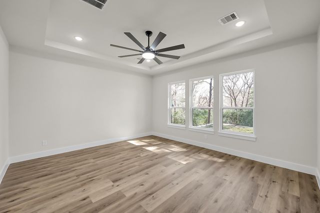 213 Woodside Lane, Montgomery, TX 77356