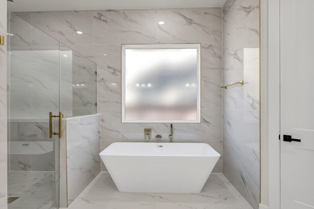 213 Woodside Lane, Montgomery, TX 77356