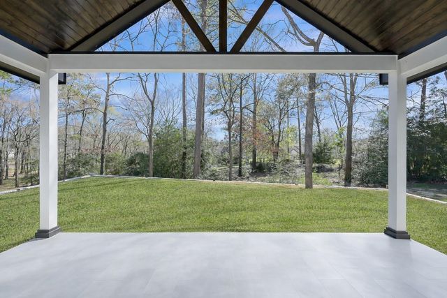 213 Woodside Lane, Montgomery, TX 77356