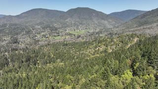 490 Surrey Drive, Grants Pass, OR 97526