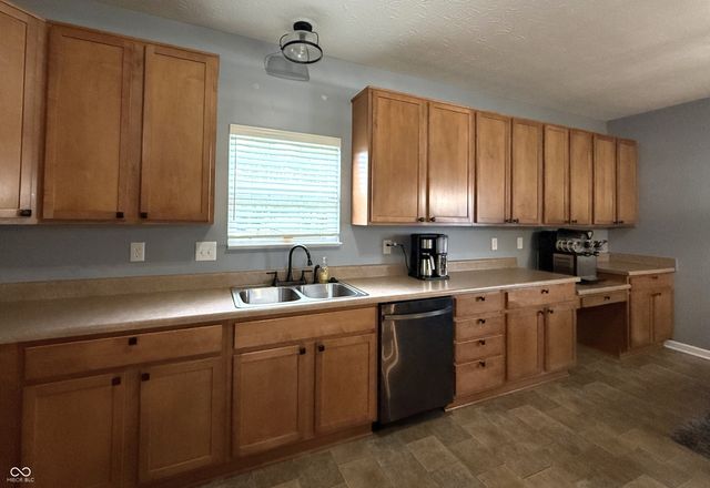1619 Beacon Pointe Boulevard, Brownsburg, IN 46112