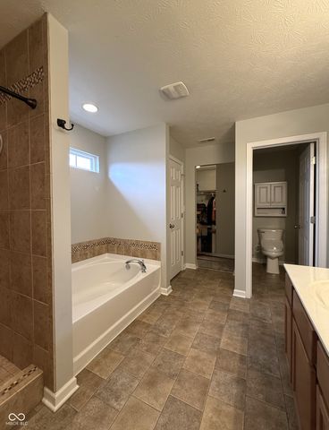 1619 Beacon Pointe Boulevard, Brownsburg, IN 46112