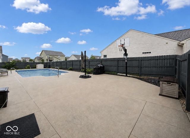 1619 Beacon Pointe Boulevard, Brownsburg, IN 46112