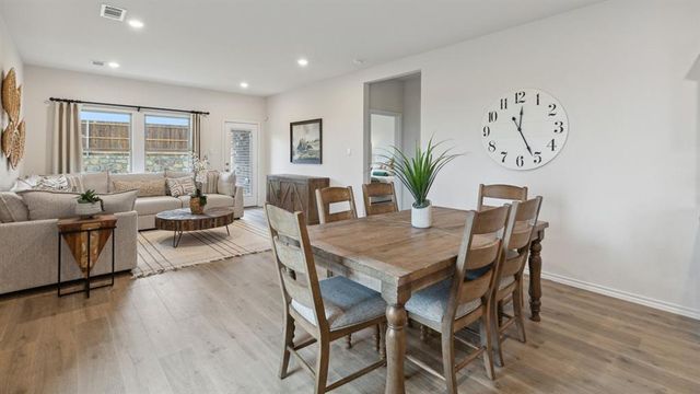 10237 NW 27th Street, Yukon, OK 73099