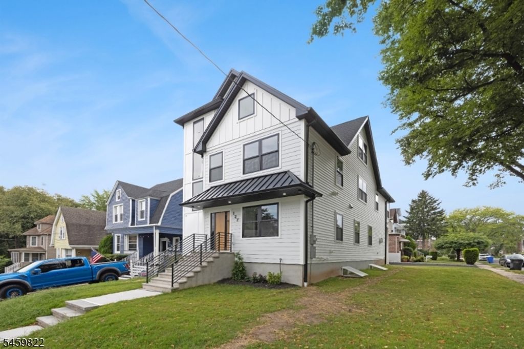 127 Washington Ave, Rutherford Boro, NJ 07070 — photo 2