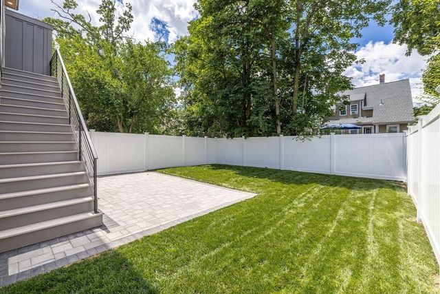 28 Howard St 2, Waltham, MA 02451