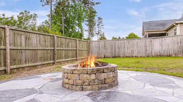 209 Palmetto Walk Drive, Summerville, SC 29486