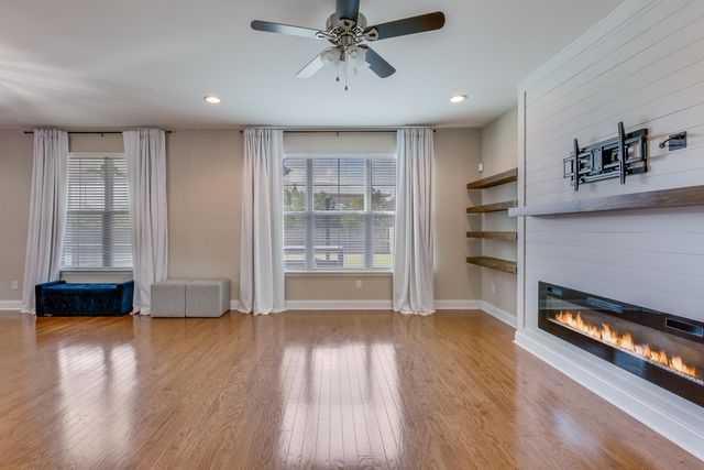 209 Palmetto Walk Drive, Summerville, SC 29486