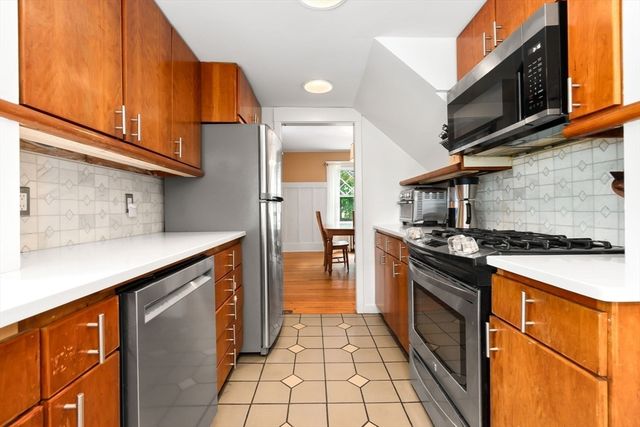 166 Essex St, Beverly, MA 01915