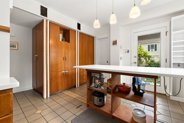 166 Essex St, Beverly, MA 01915