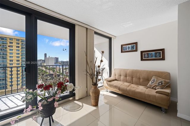 2401 S Ocean Dr 1007, Hollywood, FL 33019