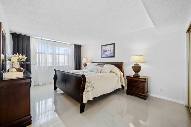 2401 S Ocean Dr 1007, Hollywood, FL 33019