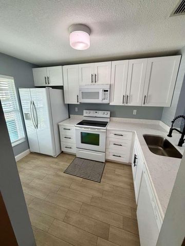 2852 STILLWELL COURT, New Port Richey, FL 34655