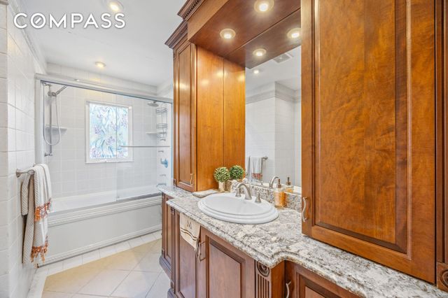 141-18 14th Avenue, New York City, NY 11357
