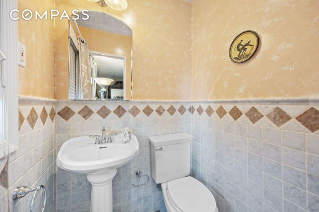 141-18 14th Avenue, New York City, NY 11357