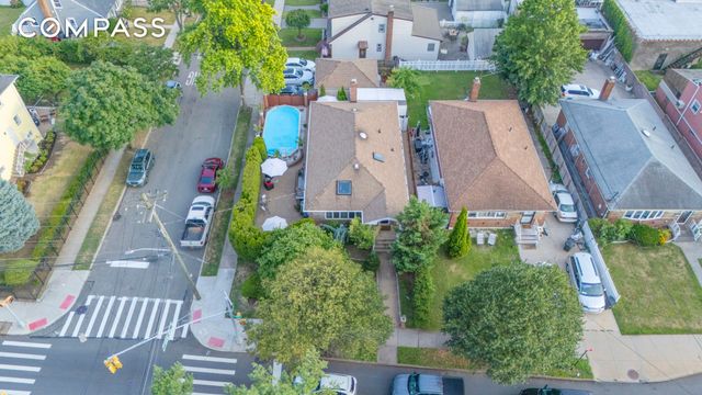 141-18 14th Avenue, New York City, NY 11357