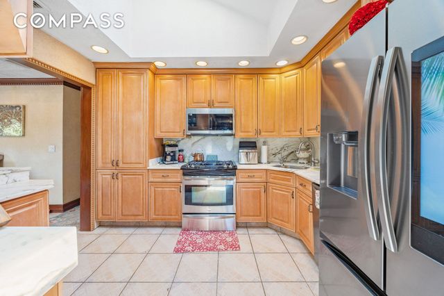 141-18 14th Avenue, New York City, NY 11357