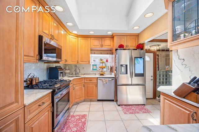 141-18 14th Avenue, New York City, NY 11357