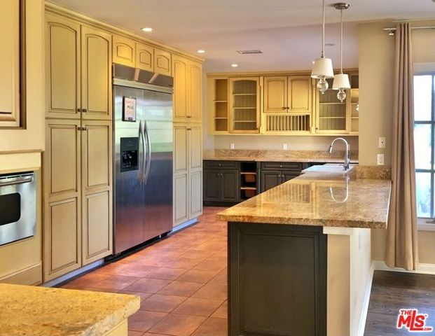 1441 Allenford Avenue, Los Angeles, CA 90049