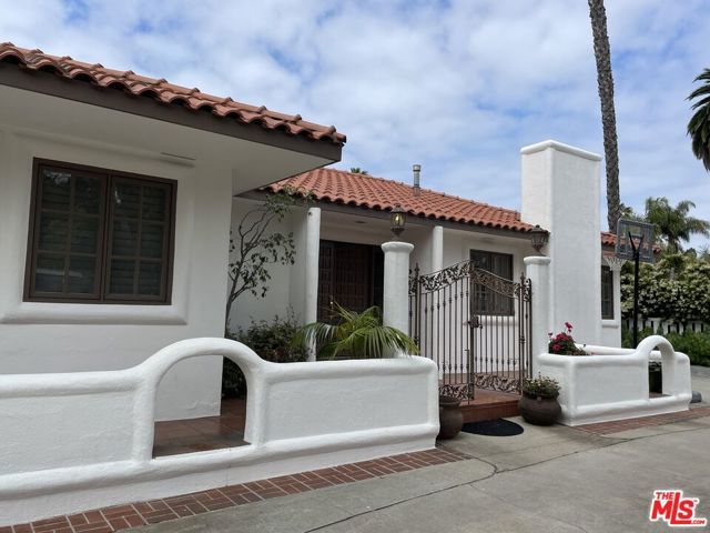 1441 Allenford Avenue, Los Angeles, CA 90049