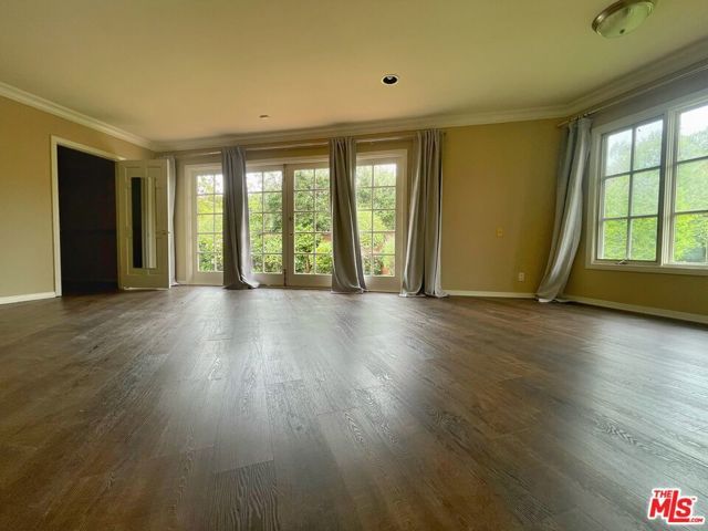 1441 Allenford Avenue, Los Angeles, CA 90049