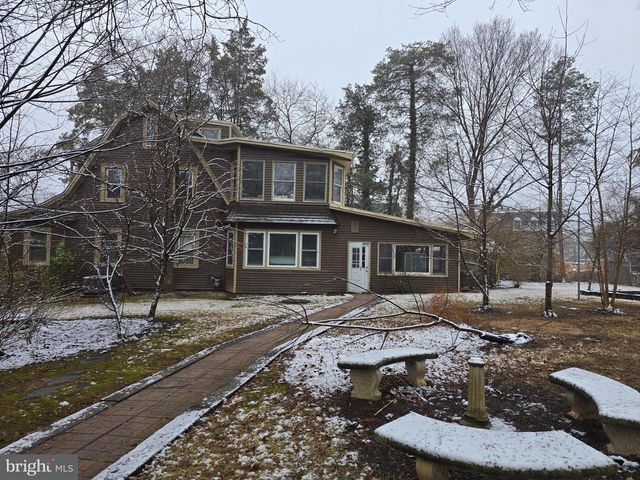 1616 CHAIN BRIDGE RD, Mclean, VA 22101