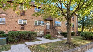 78 College Drive, Edison, NJ 08817