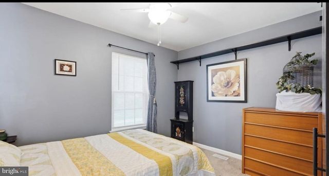5633 ROUNDTREE DR, Woodbridge, VA 22193