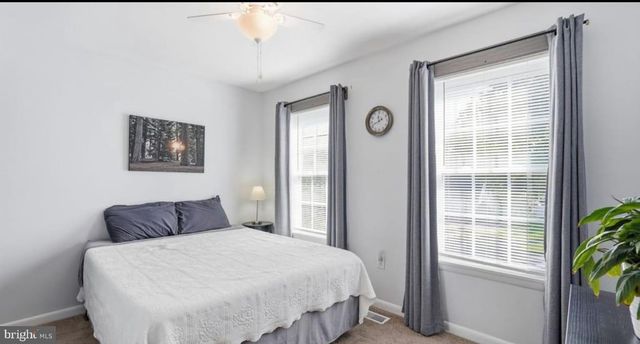5633 ROUNDTREE DR, Woodbridge, VA 22193