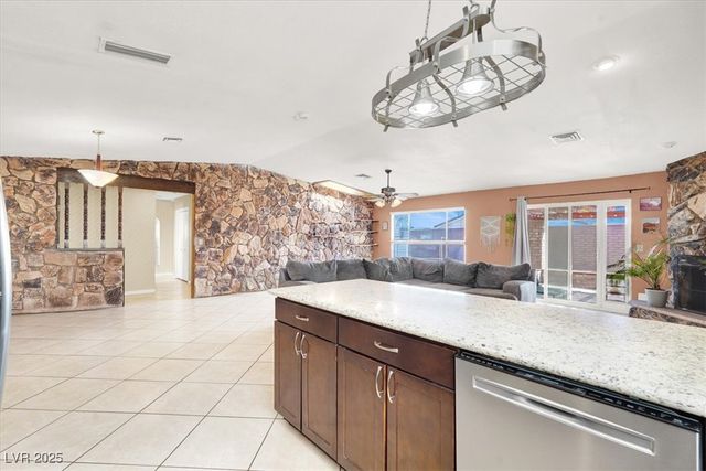 4596 Eureka Street, Las Vegas, NV 89103