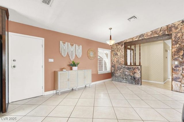 4596 Eureka Street, Las Vegas, NV 89103