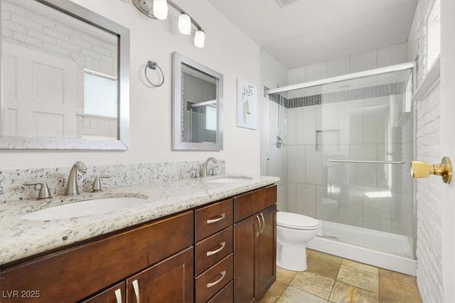 4596 Eureka Street, Las Vegas, NV 89103